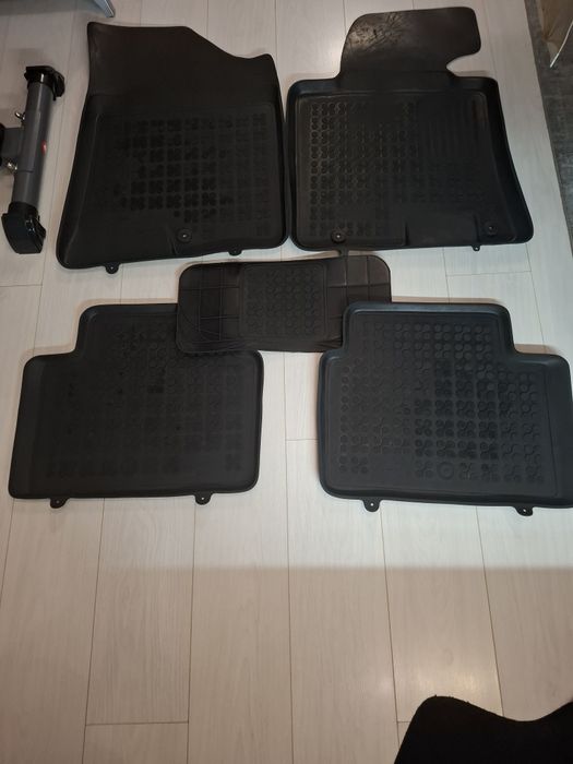 Стелки за HYUNDAI  I30 - 5 части