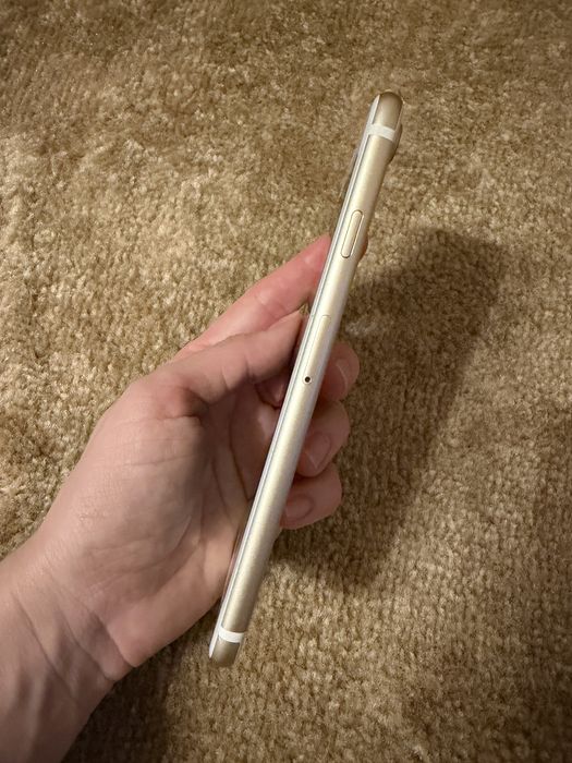 Vand iPhone 7 white/gold 32 GB