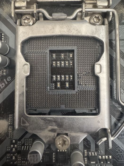 Продам материнскую плату gigabyte