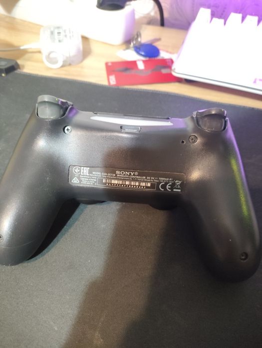 Продам джойстик ps4