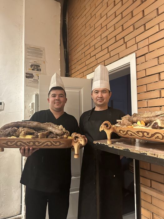 Банкет 100 адамға дейін