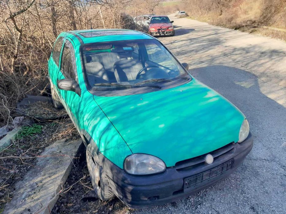 Опел Корса 1,4 mi, 96 г на части