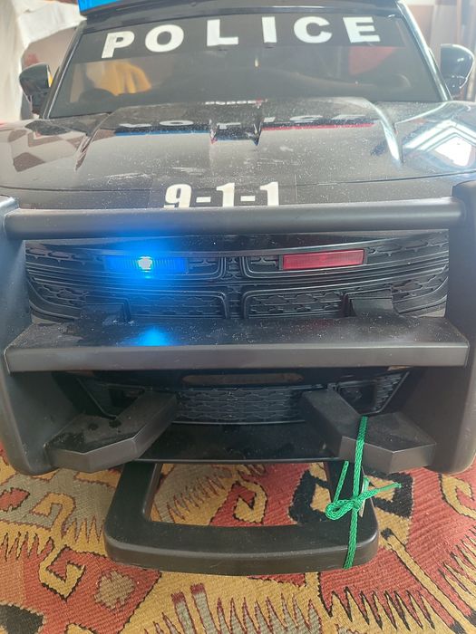 Mașina Electrică de Poliție