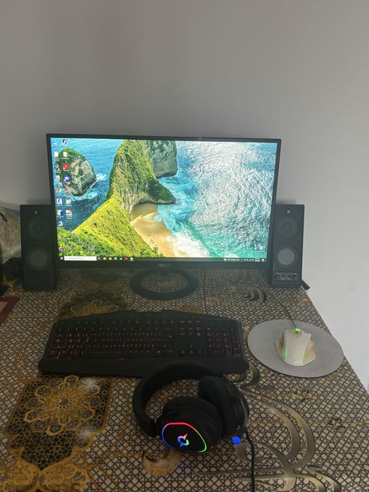 Vand/schimb Pc Gaming ( setup complete)