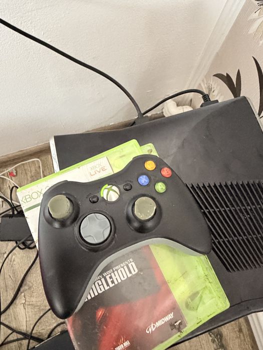 Vand xbox 360S gaming