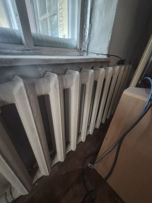 Продам чугунные батареи