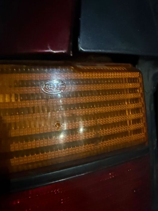 Продам задний левый плафон hella