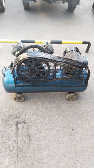 Продам компресор