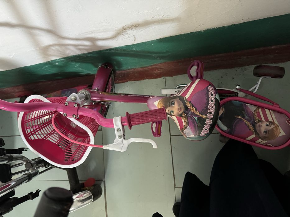 Продается велосипед детский для девочки. Цена 13 000