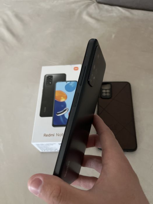 Телефон Redmi Note 11