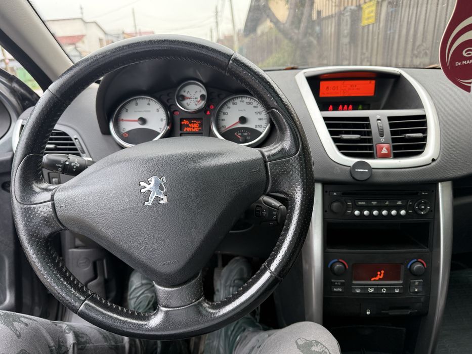 Peugeot 207 sw  2008