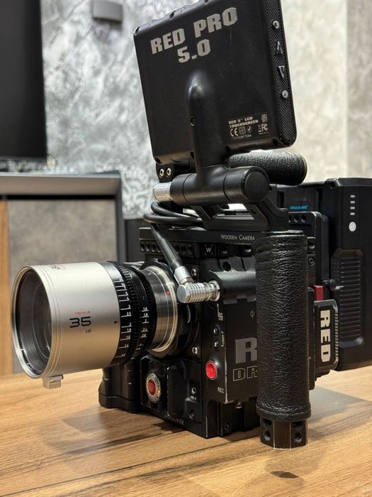Red camera dragon x 6K samarqand shaharda polni komplect EF PL mount