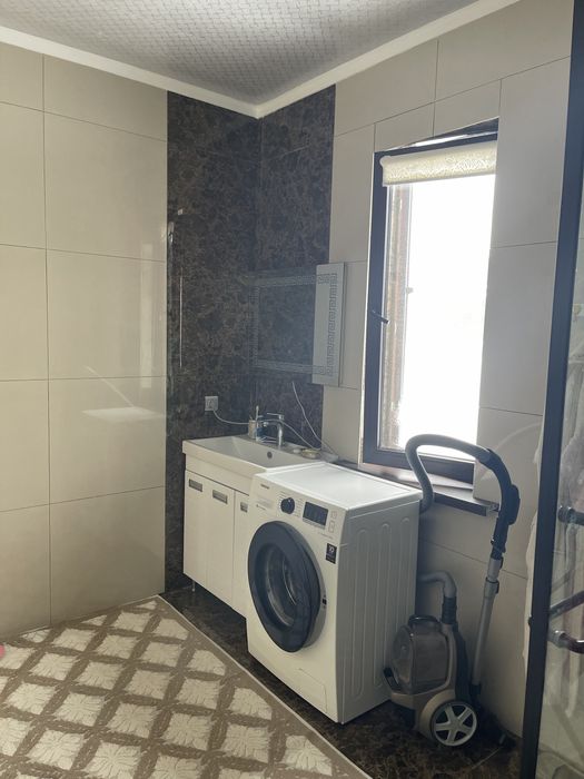 Үй 120 квадрат 8 соток жерімен қоршалған