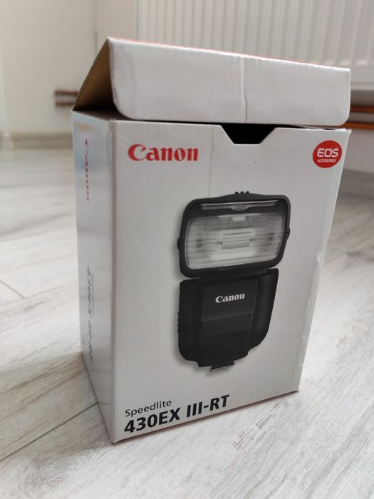 Pachet  kit -Bliț Canon 430EX III-RT+8 Acumulatori Eneloop + Încărcător!