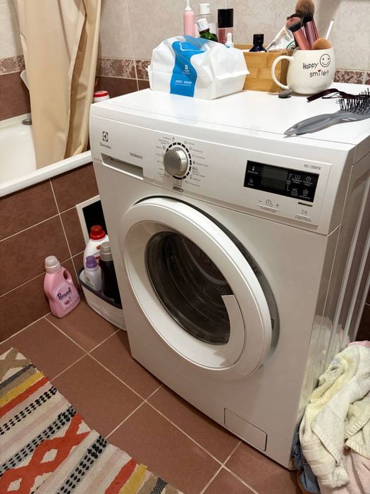 Стиральная машика Electrolux