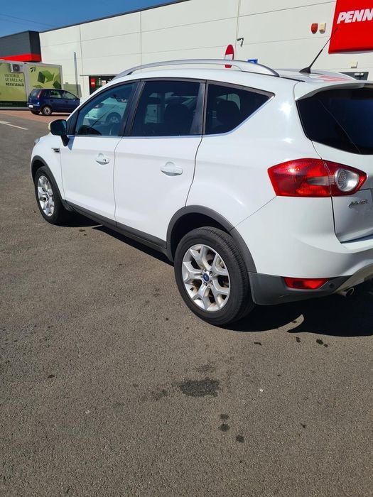 Vand Ford Kuga 2011