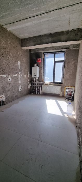 Golden city 3-xonali 72kv kvartira sotiladi