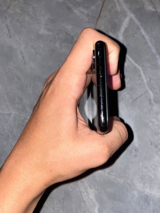iPhone X 256 гб обменяю