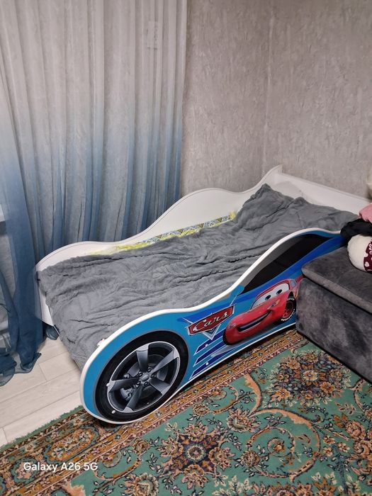 Продам детскую кровать маквин