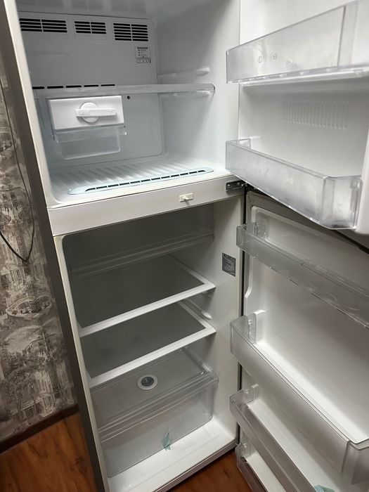 продаю холодильник