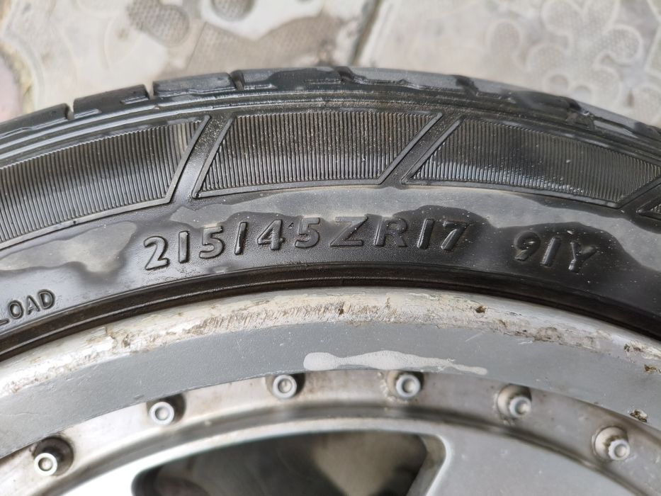 Диски  оригинал R17 разно раазмерные