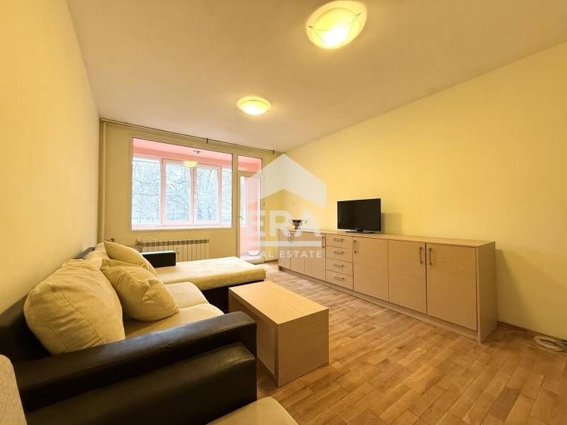 Дава се под наем Двустаен апартамент в София, Стрелбище - 70 кв.м за 598.23 € - Снимка #4