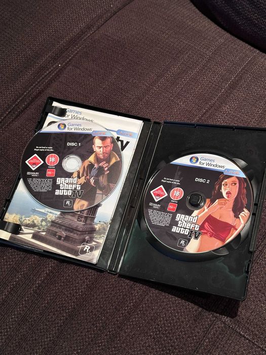 GTA IV + Liberty City - PC/DVD