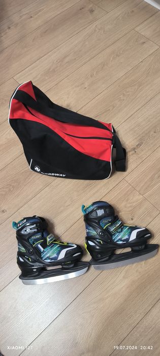 Коньки детские  .