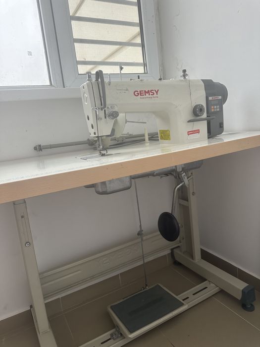 Швейная машина jemsy