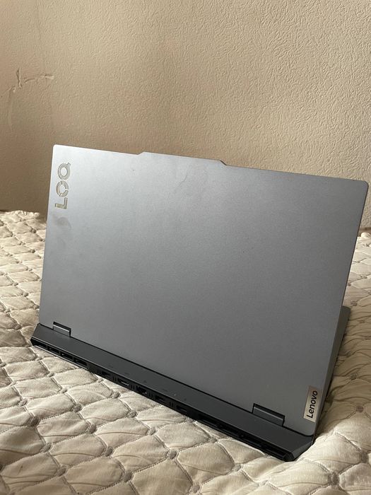 Lenovo LOQ 15AHP10