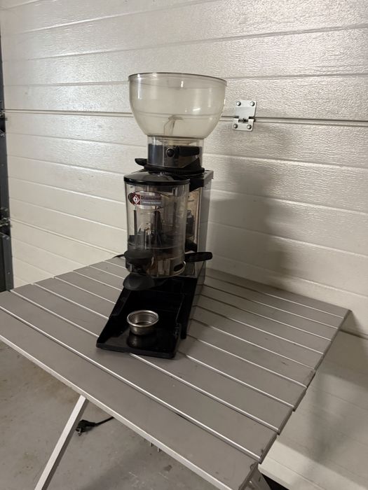 Rasnita cafea profesionala Diamond Tauro