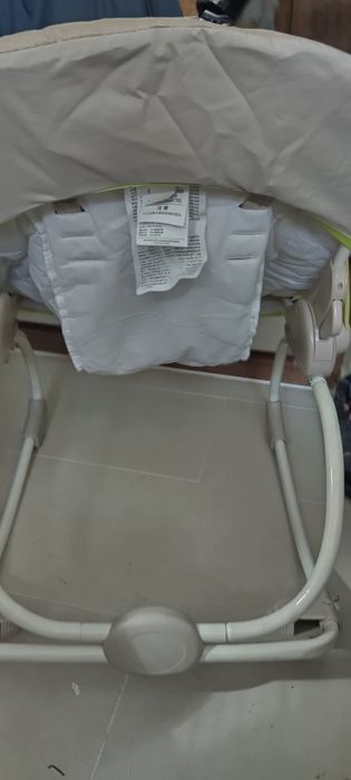 Музикален шезлонг