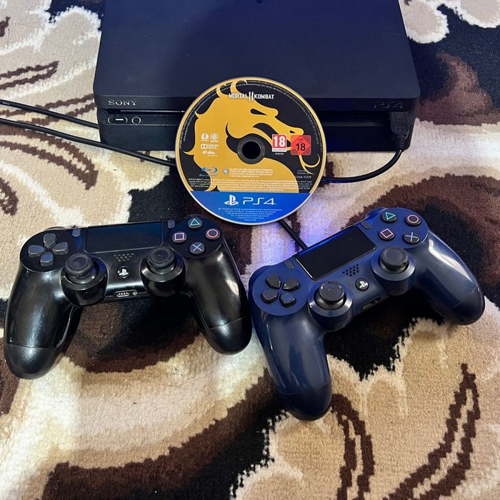 Srochno PlayStation 4 sotiladi