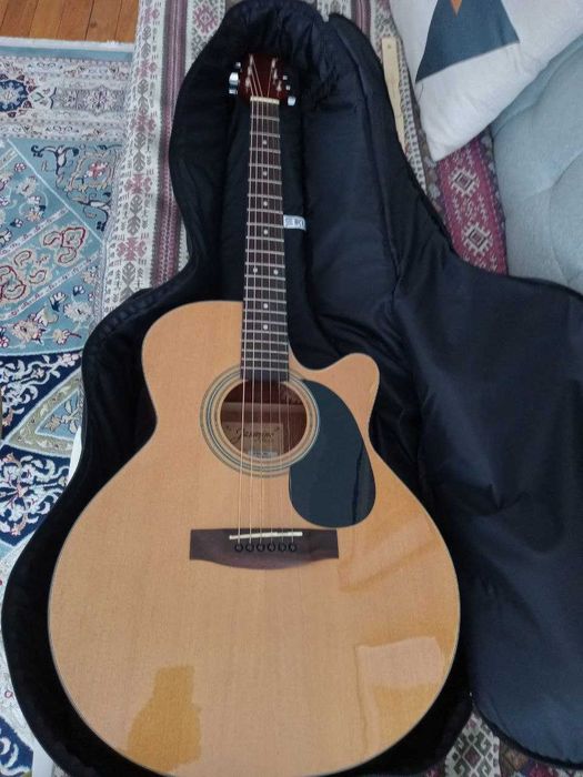 Гитара Жасмин - в отличном состоянии