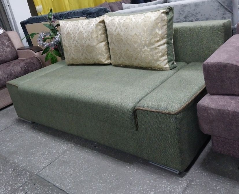 Срочно продам диван тахта