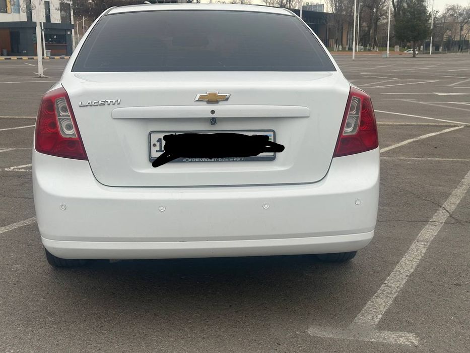 Продаётся машина Ласетти