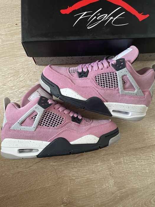 Jordan 4 roz