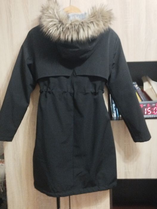 Дамска парка с качулка от естествен косъм