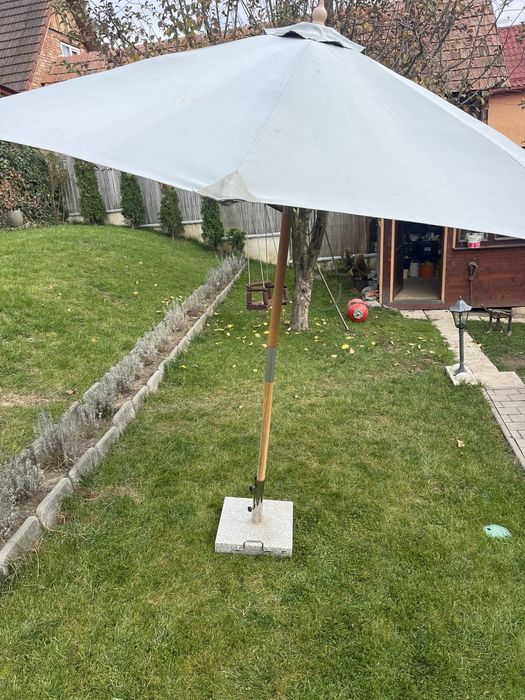 Umbrela de soare cu suport marmura