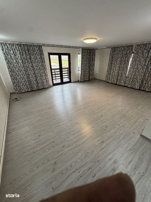 casa vilă de vânzare la 8km de Râmnicu Vâlcea