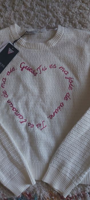 Pulover Guess, 14 ani