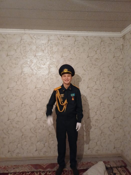 Параткы бірақ рет киілген Ұлттық Ұлан