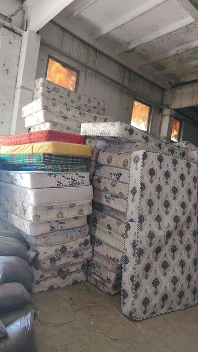 Матрасы б/у  дешево