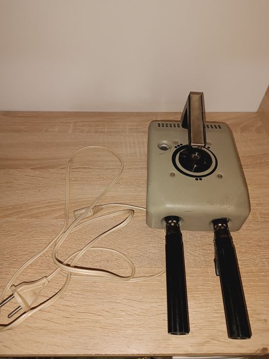 Прибор для укладки волос СССР плойка