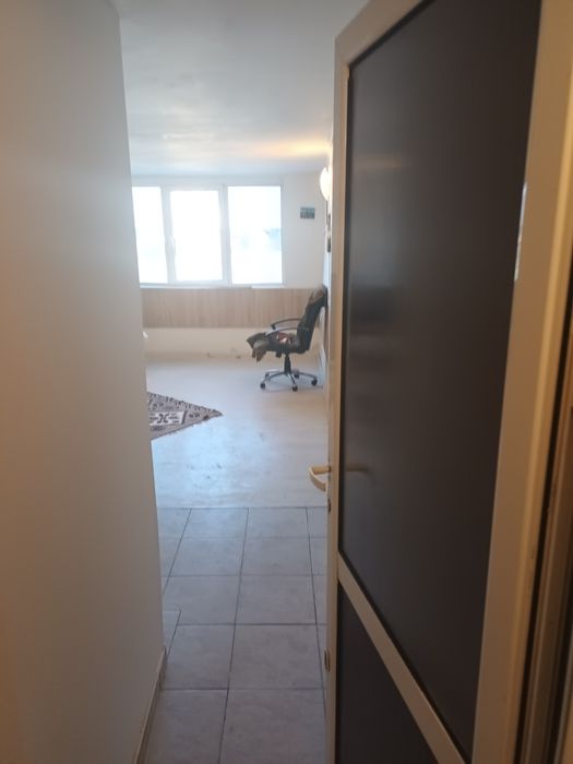 spatiu comercial stradal - zona 0 - 36 mp - IEFTIN si negociabil -e Criza