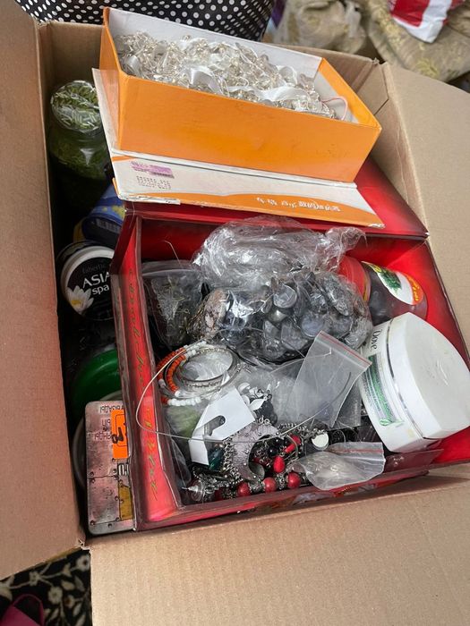 Продам бижутерию