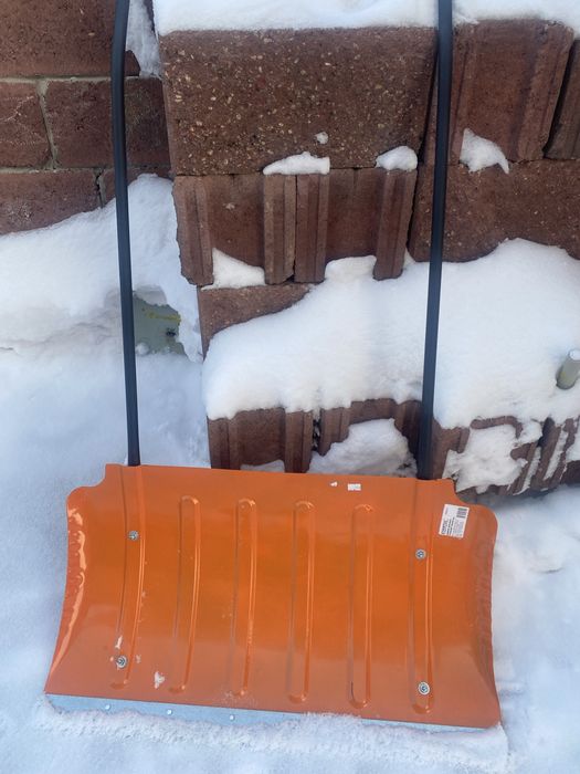 Лопата снегоуборочная