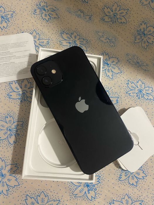 Iphone 12 продам