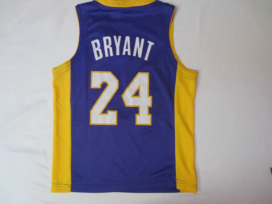 Maiou baschet Kobe Bryant, NBA-Lakers,mas.6-7ani, stare f.buna