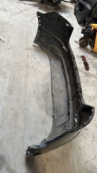 Bara spate audi q8 2020